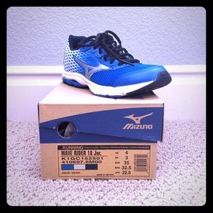 BRAND NEW Boys Mizuno Wave Rider Running Shoes